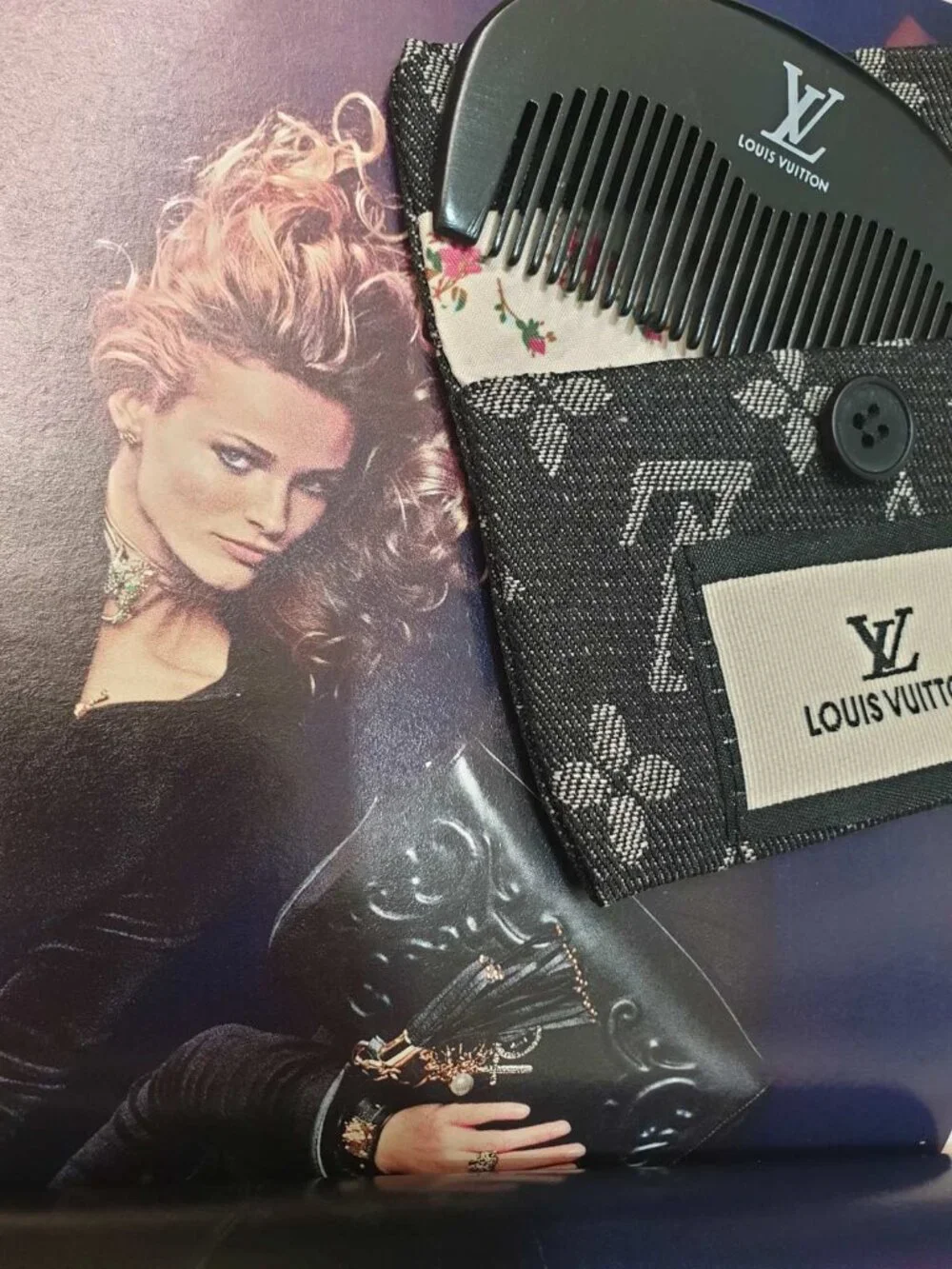 Louis Vuitton Beauty Black Hair Comb Fashion Women Travel Pouch Floral Glam Luxe